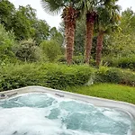 Le Domaine De Rose Lourdes