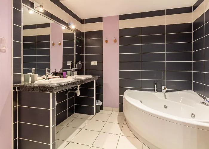 Le Domaine De Rose Lourdes